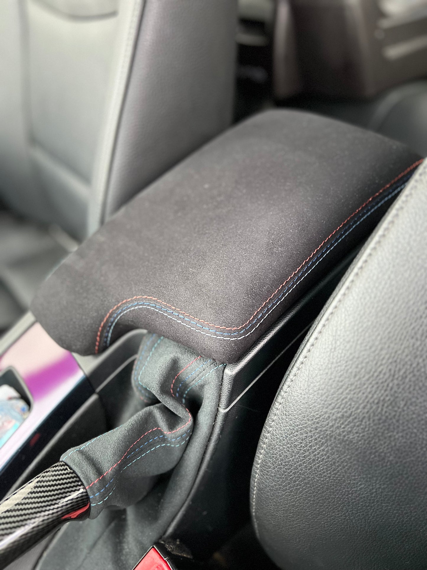 Alcantara Center Console Armrest for BMW E90/E91/E92/E93 3-series